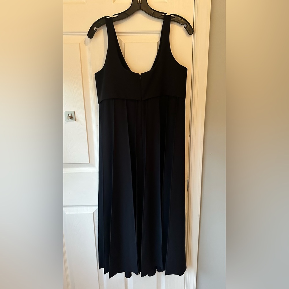 Hermes Elegant Black Sleeveless Maxi Dress